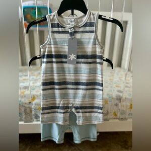 NWT Splendid 2-pack Chambray and Solid Grey Baby Rompers 12-18 months